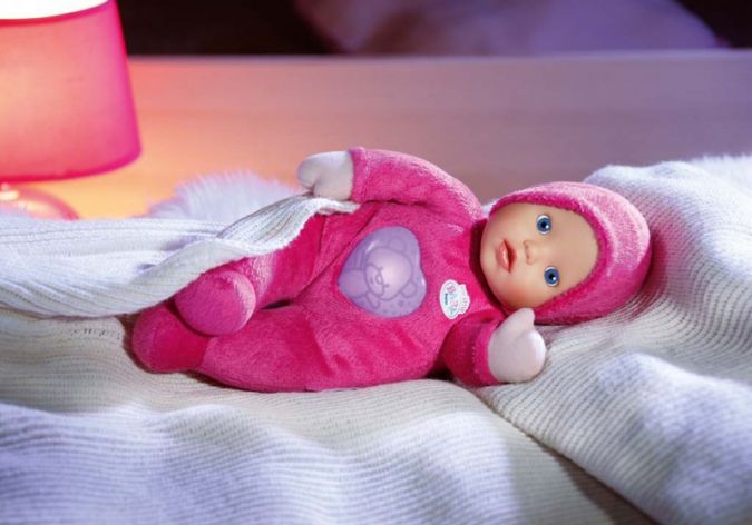 Dank des Nachtlichts vermittelt my little Baby born First Love Geborgenheit und Trost in der Dunkelheit.