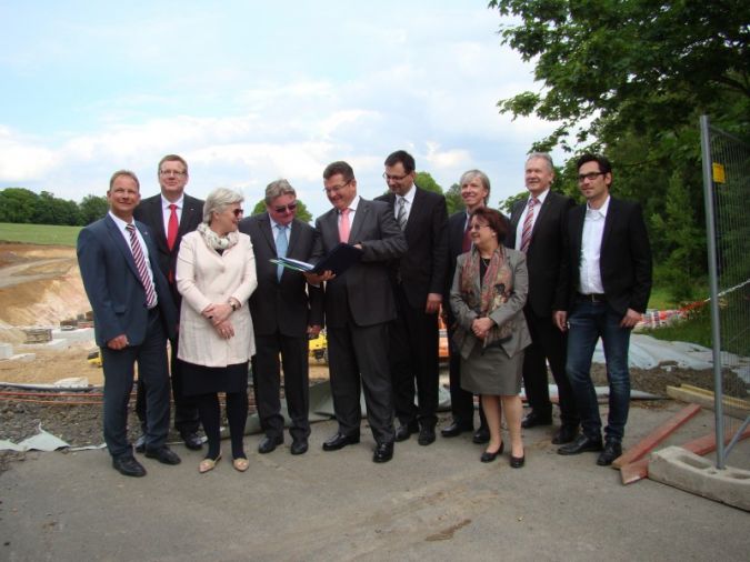 Baustellenbesichtigung mit Bürgermeister J. Hoffmann, M. Hauspurg, K. Schwedt, D. Schwedt, F. J. Pschierer, M. Schöffel, T. Engel, Da. Schwedt, K...