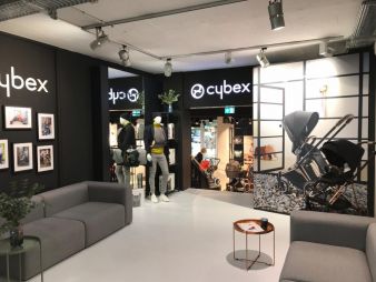 Cybex Eroffnet Ersten Partner Store In Munchen Baby Junior Fachmagazin Fur Kinderausstattung Und Mode