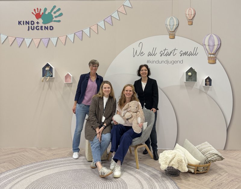 Aufmacher-Team-Kind-und-Jugend-Copyright-Meisenbach-GmbH.jpeg