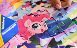 Ravensburger-Puzzle-Teil.jpg