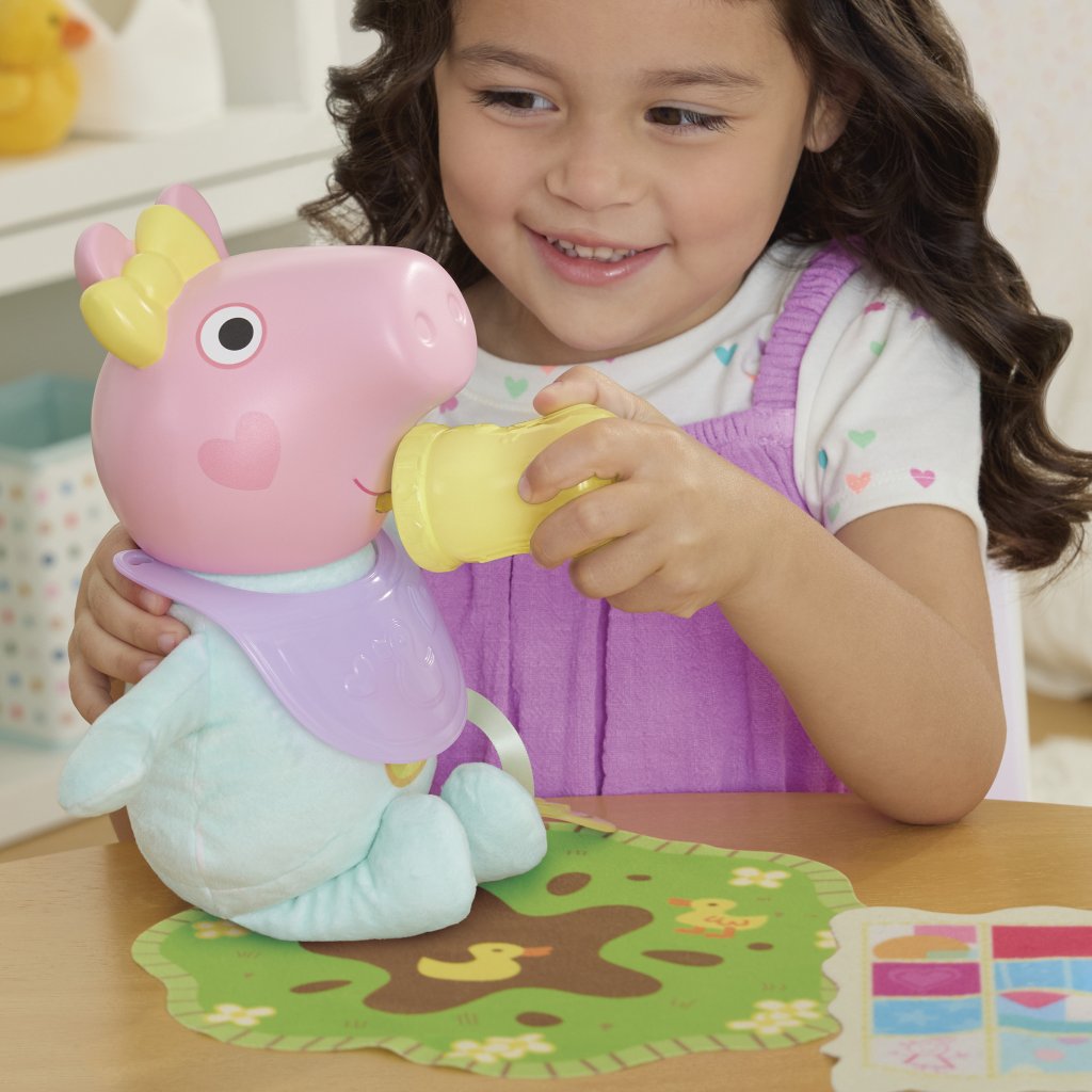 Hasbro-Peppa-Pig-Grunz---Kuschel-Evie-0-Copyright-Hasbro.jpg