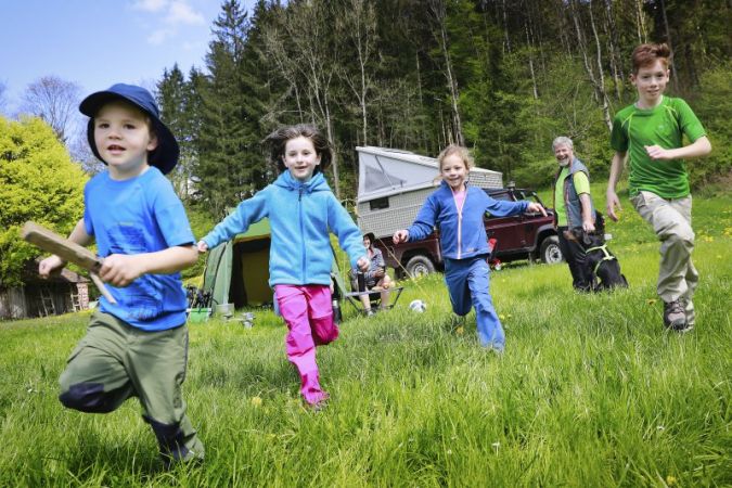 Outdoor-Image-Kinder.jpg