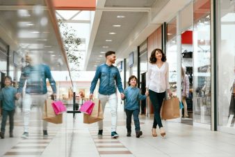 Familie-Shopping.jpeg