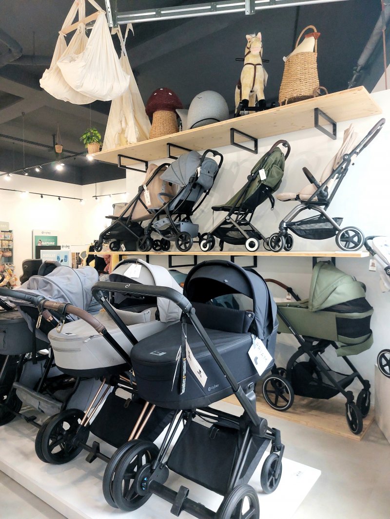 Die Leiss'ns, Deggendorf | baby & junior | Fachmagazin fr  Kinderausstattung und -mode