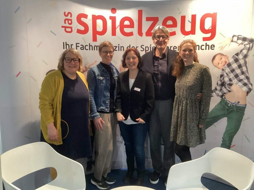 Teamfoto-Spielwarenmesse-2025.jpeg