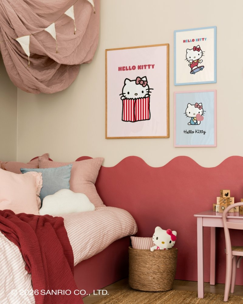 Poster-Store-Hello-Kitty-Poster-Copyright-Poster-Store.jpg