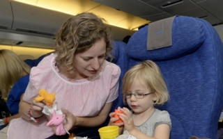 Während des Flugs wurde das Spielverhalten von Kindern im Alter zwischen zwei und zehn Jahren beobachtet. Foto: David Dyson, British Airways.