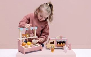 Trixie-Eiswagen-Copyright-Trixie.jpg