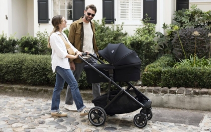 Neuer Kombi-Kinderwagen „Versiti“