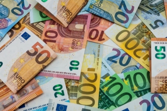 Kosten--preis--Geld-Copyright-Stockfotos-MG-stock-adobe-com.jpg