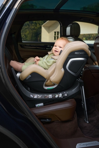 Recaro-Xenon-1.jpg