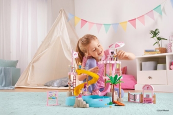 Playmobil-Barbie-welt-Copyright-Mattel.jpg