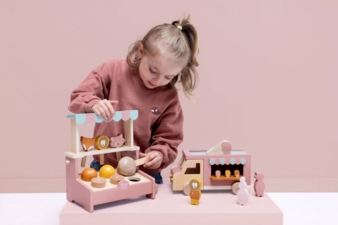 Trixie-Eiswagen-Copyright-Trixie.jpg