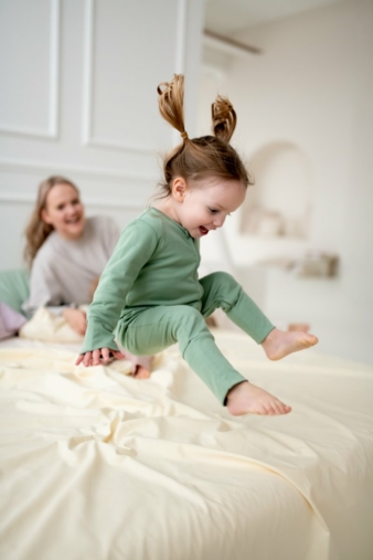 Eve---Olive-Baby-Schlafanzug-Copyright-Eve---Olive.jpg