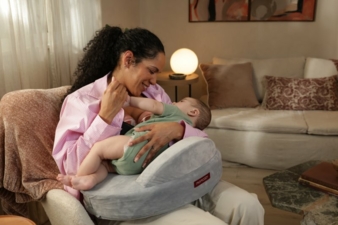 Momcozy-Copyright-Momcozy.jpg