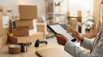 E-Commerce-Copyright-Christine---AdobeStock.jpeg