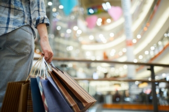 Einkaufen-Tueten-Copyright-Seventyfour-AdobeStock.jpeg